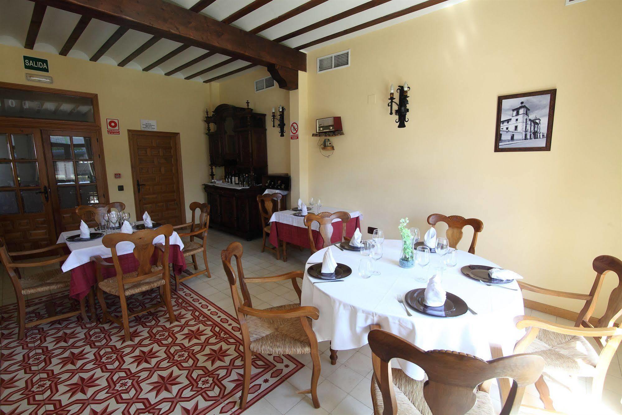 Hotel A Posada เตมเบลเก ภายนอก รูปภาพ